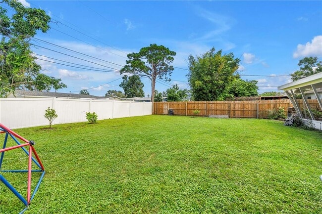 Building Photo - 2421 Covina Way S