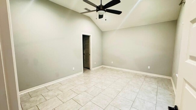 Building Photo - 602 S Tecate Dr