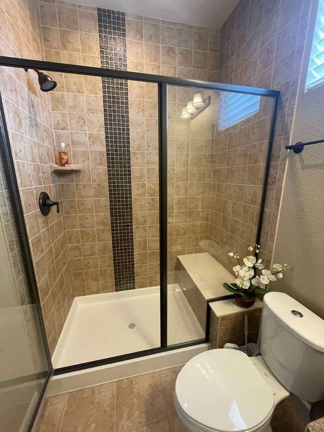 Building Photo - Sprawling Two-Story Home in SE Ft. Collins