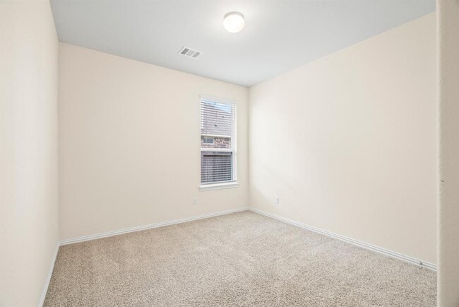 Building Photo - 1234 Lone Pine Dr