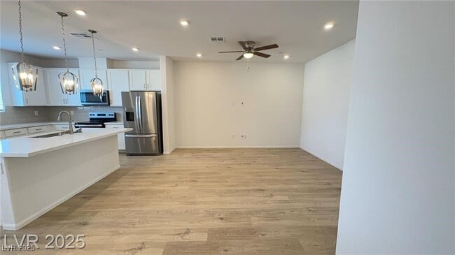 Building Photo - 322 Cymbal Pl