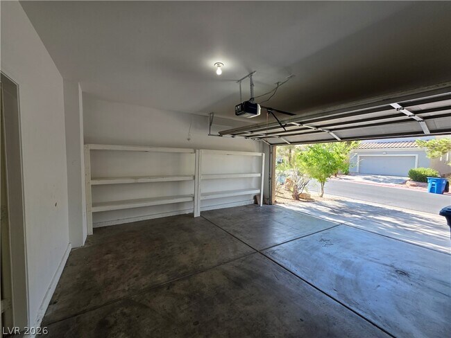 Building Photo - 10021 Via Toro Ave