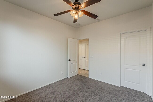 Building Photo - 2008 E Stacey Rd