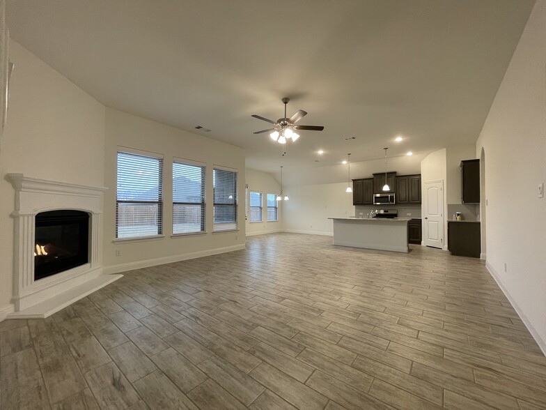 Living room - 3016 Bobcat Dr