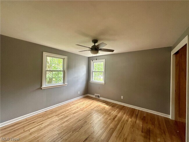 Building Photo - 2992 Eldora Dr