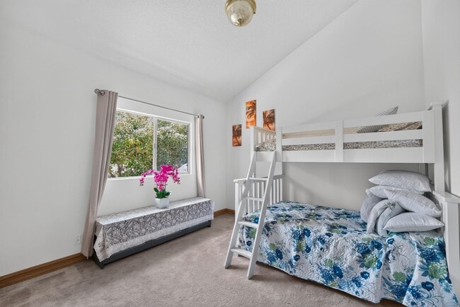 Building Photo - Executive Furnished Estate Home in Prestigious West Arcadia