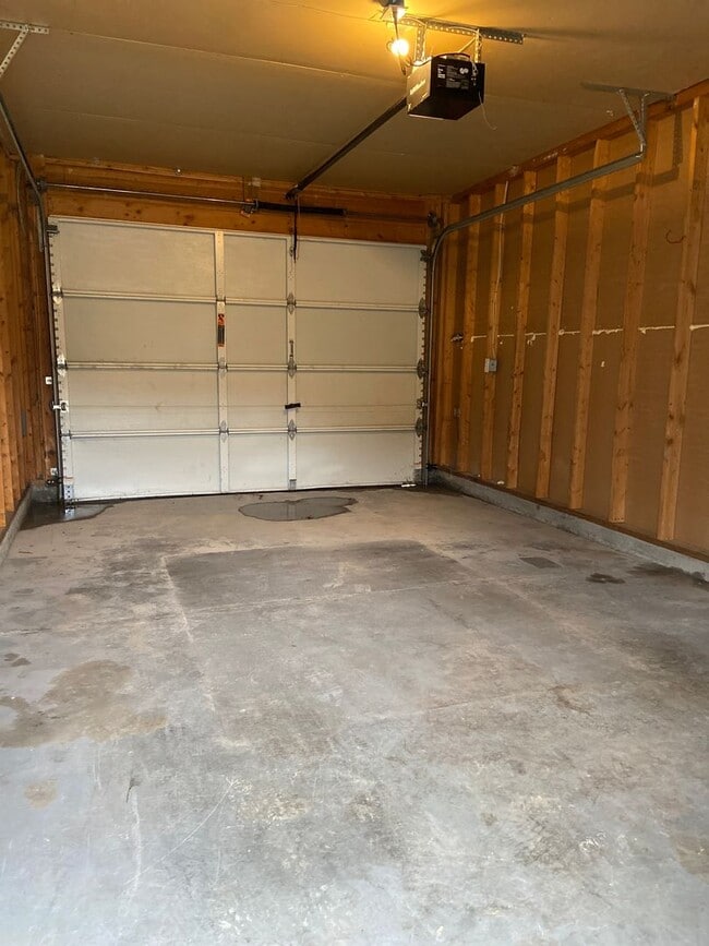 Building Photo - Condominium in Academy Commons