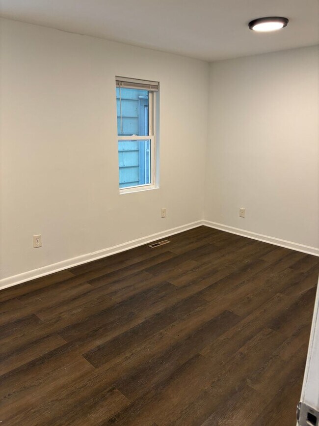 Building Photo - 21 Lancaster St