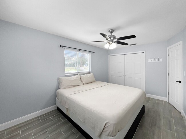 Building Photo - SECTION8 VOUCHER ACCEPTED! Beautiful Seminole Home with Large, Fully Fenced Backyard! | 3beds/1.5...