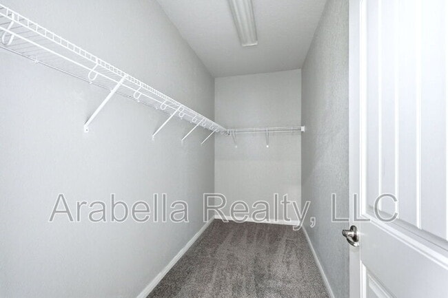 Building Photo - 5950 Larkspur Valley