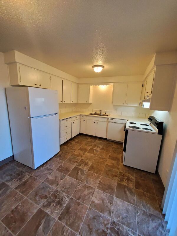 Building Photo - 3939 Iberis St NE