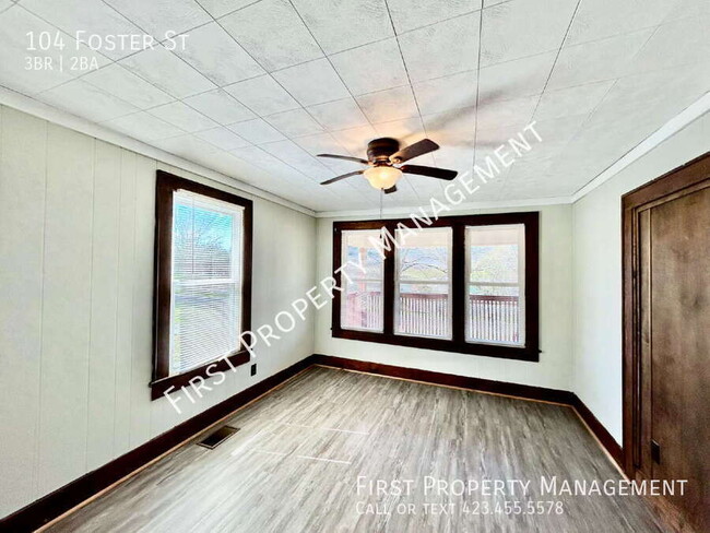 Building Photo - 104 Foster St