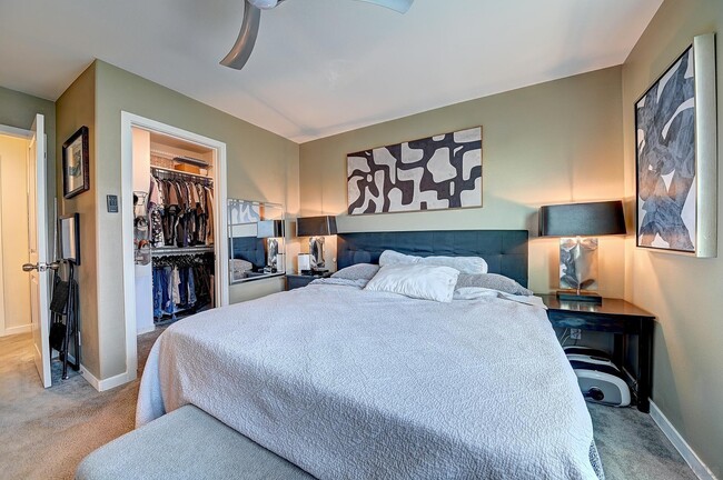 Building Photo - 10572 Acorn Pl