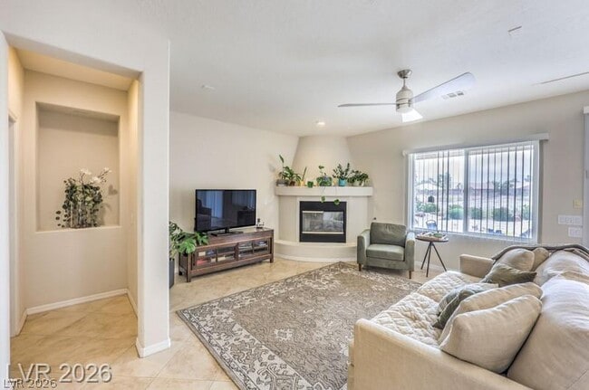 Building Photo - 8213 Bay Dunes St