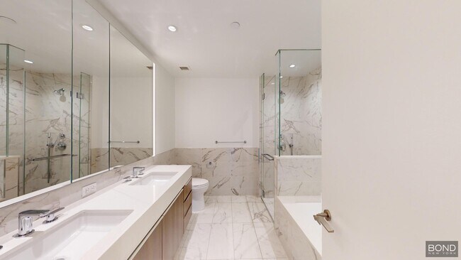 Building Photo - 400 W 61st St