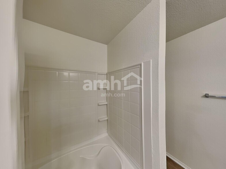 Building Photo - 7607 Presidio Creek