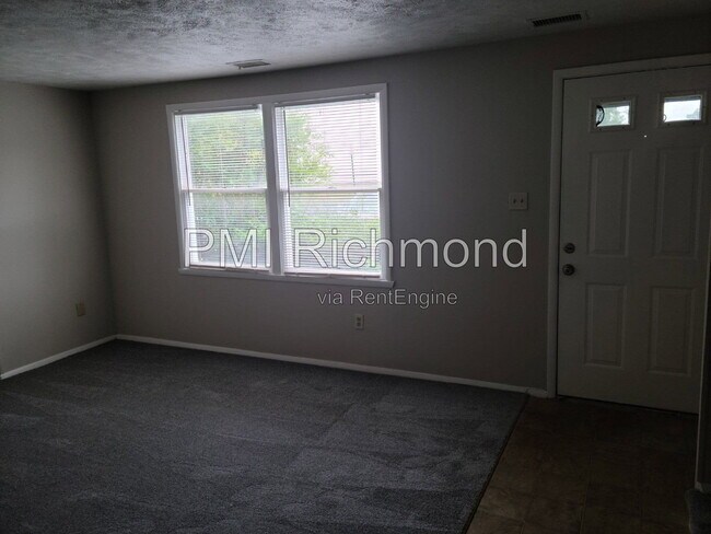 Building Photo - 9623 Greenmeadow Cir
