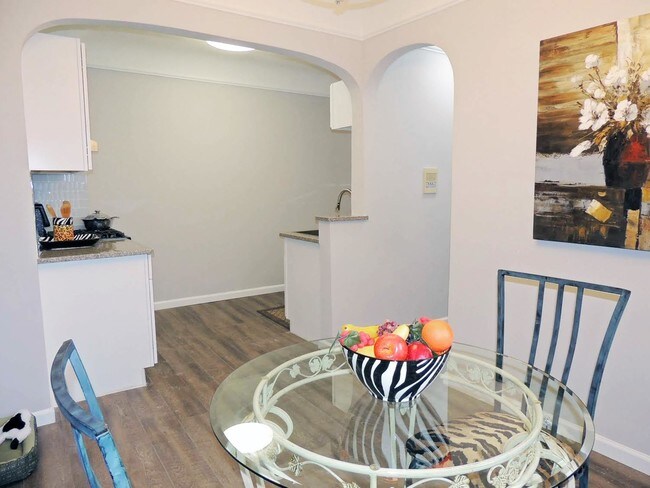 Building Photo - Smartland Lee-Yorkshire Apartments