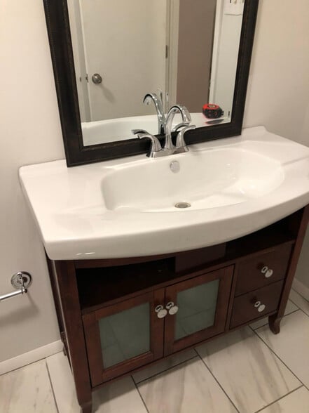 Building Photo - 7411 Griffin Ave