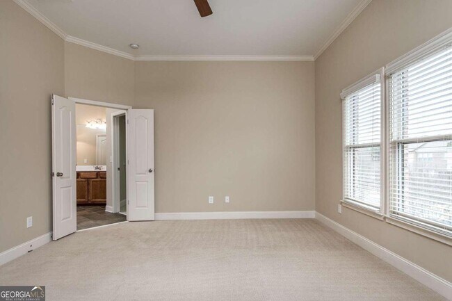 Building Photo - 528 Twinrose Way