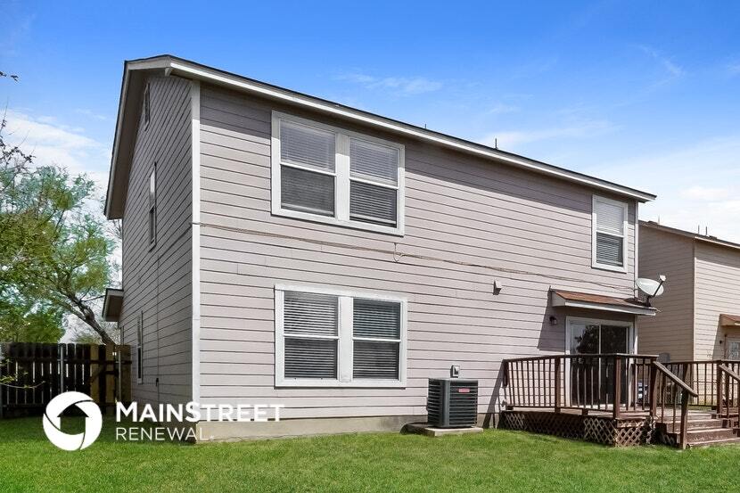 Building Photo - 6210 Lake Superior St