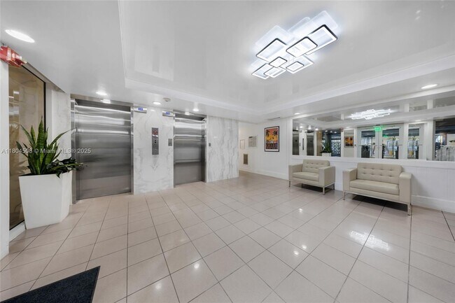 Building Photo - 401 Ocean Dr