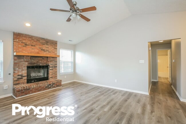 Building Photo - 1449 Country Pointe Dr