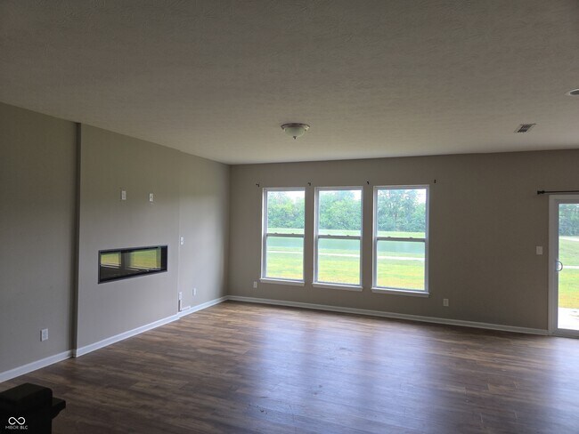 Building Photo - 6011 Aspen Meadow Dr