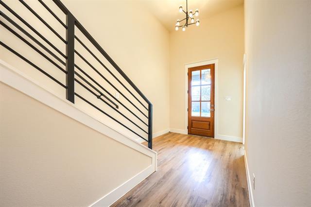 Building Photo - 1115 Bell St