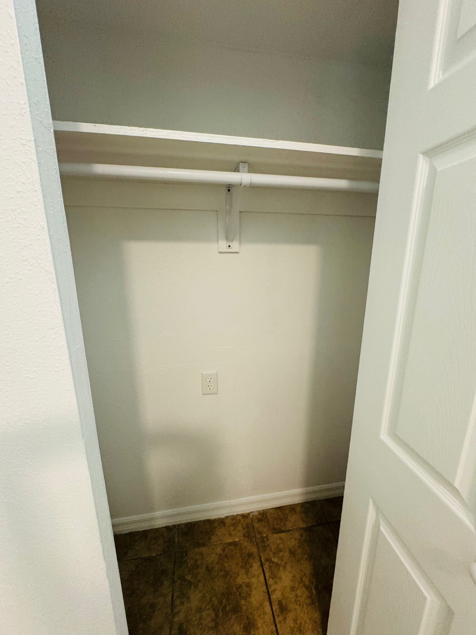 Closet Private Room - 536 Cheshire Way