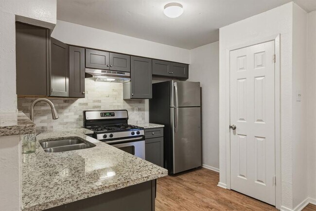 Building Photo - 2303 Rachael Ct