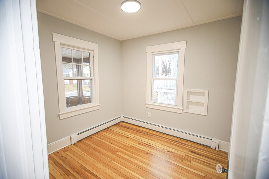 Building Photo - 1708 A St