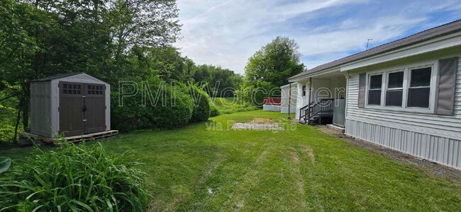 Building Photo - 17 Washington St