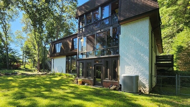 Building Photo - 10 Scotch Dam Rd