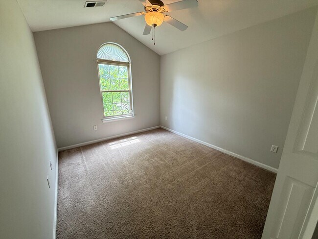 Building Photo - 3807 Crown Ridge Ln