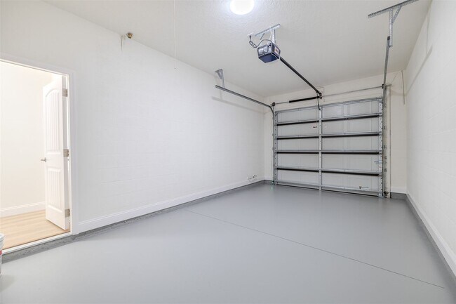 Building Photo - Unique property for rent ~!