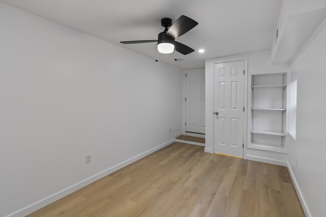 Building Photo - 105 S Poppleton St