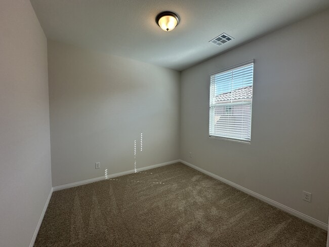 Building Photo - 91 Sonata Dawn Ave