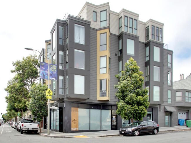 Building Photo - 1 Hill St