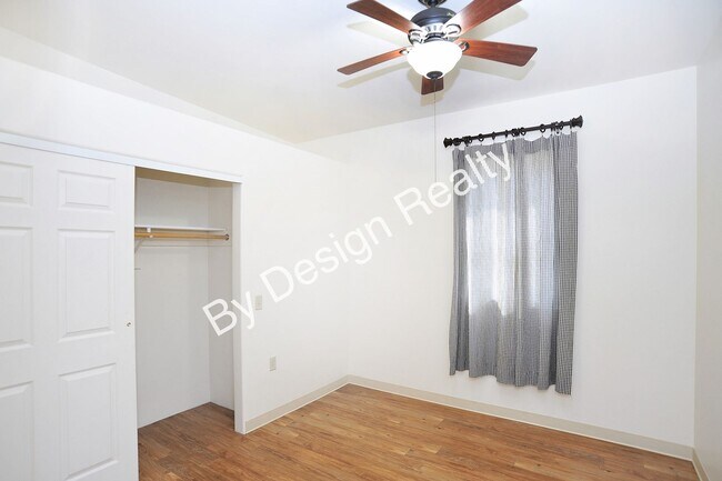 Building Photo - One-of-a-Kind Midtown 3 Bed 2.5 Bath Home | 2,040 SQ FT of Custom Craftsmanship