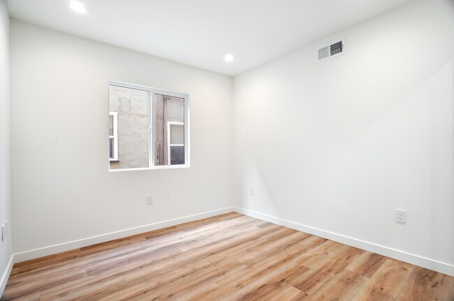 Building Photo - 5187 20th St