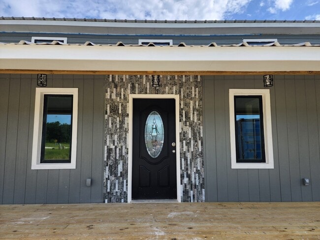 Building Photo - 386 Rd 591701