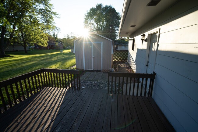 Building Photo - 1218 Aldrich Way