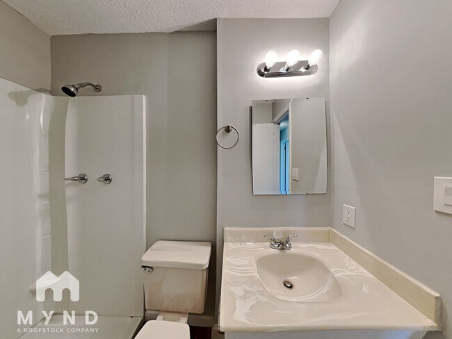 Building Photo - 509 King Arthur Dr