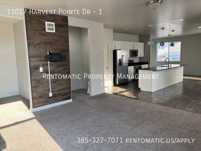 Building Photo - 11017 Harvest Pointe Dr