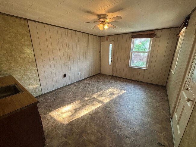 Building Photo - Rare 4 BR/ 2 BA Home with Multi-Generational Layout