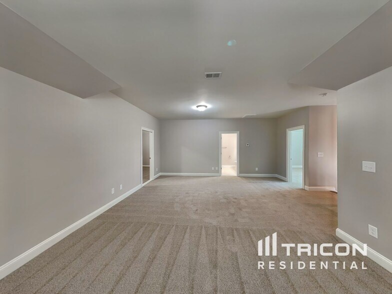 Building Photo - 3011 Laney Pond Rd