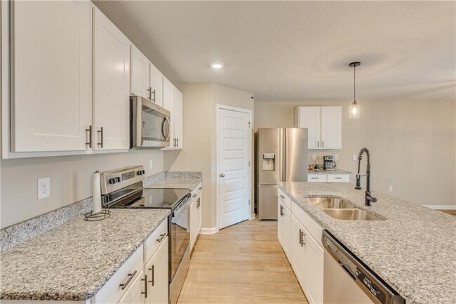 Building Photo - 20675 Mercury Dr