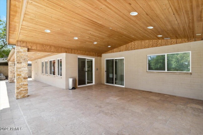 Building Photo - 5838 E Cochise Rd