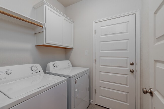 Building Photo - 3161 Tarleton Ct